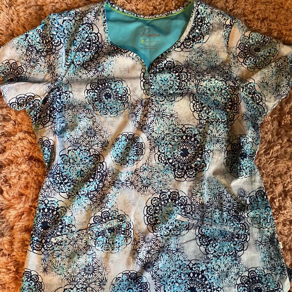 Scrub Top- L